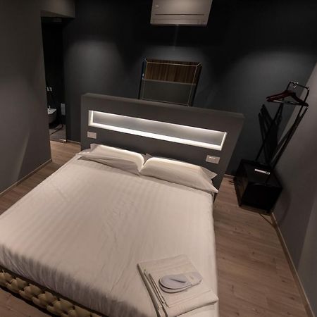Divino Rooms Deluxe Sabbio Chiese Exterior foto