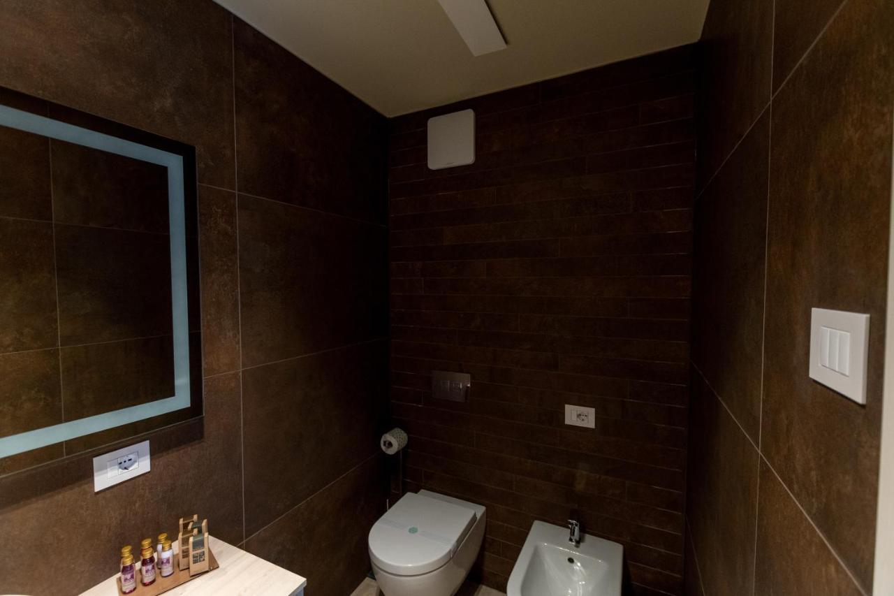 Divino Rooms Deluxe Sabbio Chiese Exterior foto