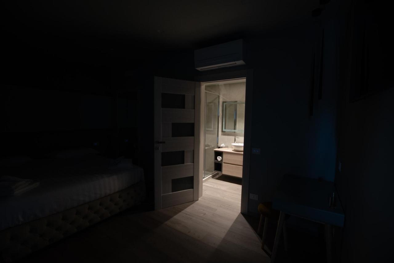Divino Rooms Deluxe Sabbio Chiese Exterior foto