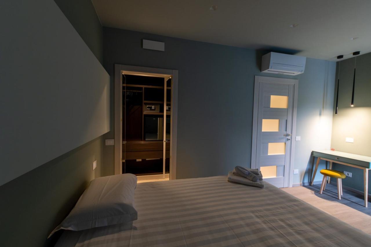 Divino Rooms Deluxe Sabbio Chiese Exterior foto